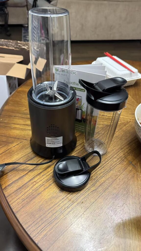 Personal blender 1300W with portable bottles for smoothies – best smoothie blender review 2026 for single serve blending